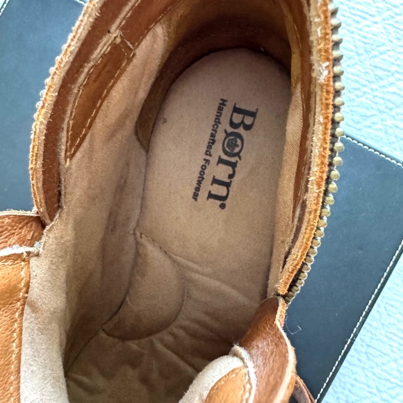 Born Montoro Distressed Moto booties - Picture 5 of 10